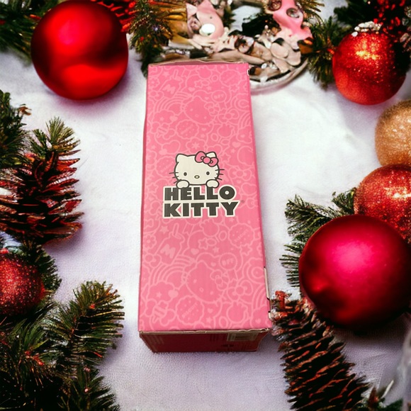 🎄Hello Kitty Doodle & Decorate Surprise Gift Bag Inside Water Bottle! - Picture 6 of 12